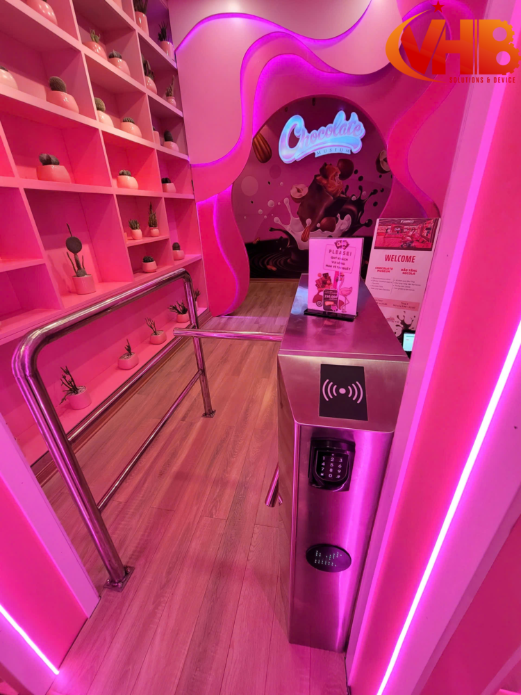 KIỂM SOÁT VÉ TỰ ĐỘNG CHO RẠP CHIẾU PHIM