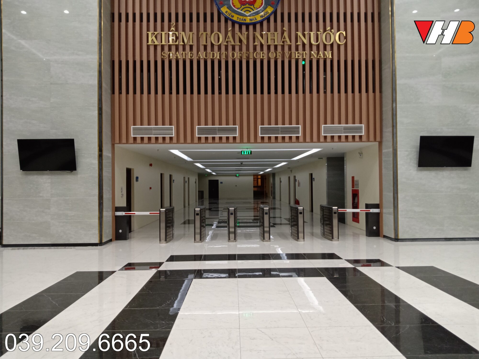 Hệ thống kiểm soát ra vào