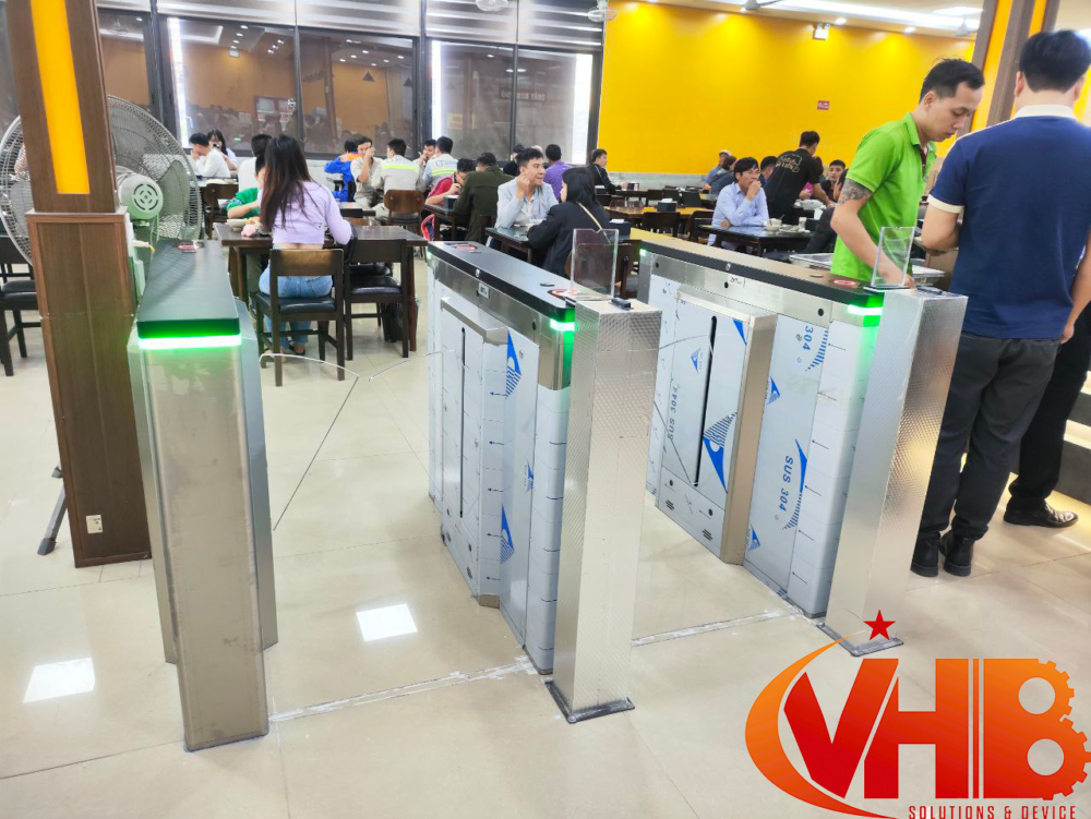 GIẢI PHÁP KIỂM SOÁT RA VÀO BẰNG THẺ CHO QUÁN ĂN 4 GIẢI PHÁP KIỂM SOÁT RA VÀO BẰNG THẺ